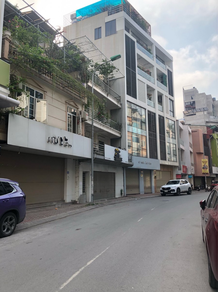 Bán Nhà Kinh Doanh Đặng Văn Ngữ, Đống Đa, 180m2, MT9m, Ô Tô Tránh, Sầm Uất Ngày Đêm, Chỉ Hơn 18 Tỷ