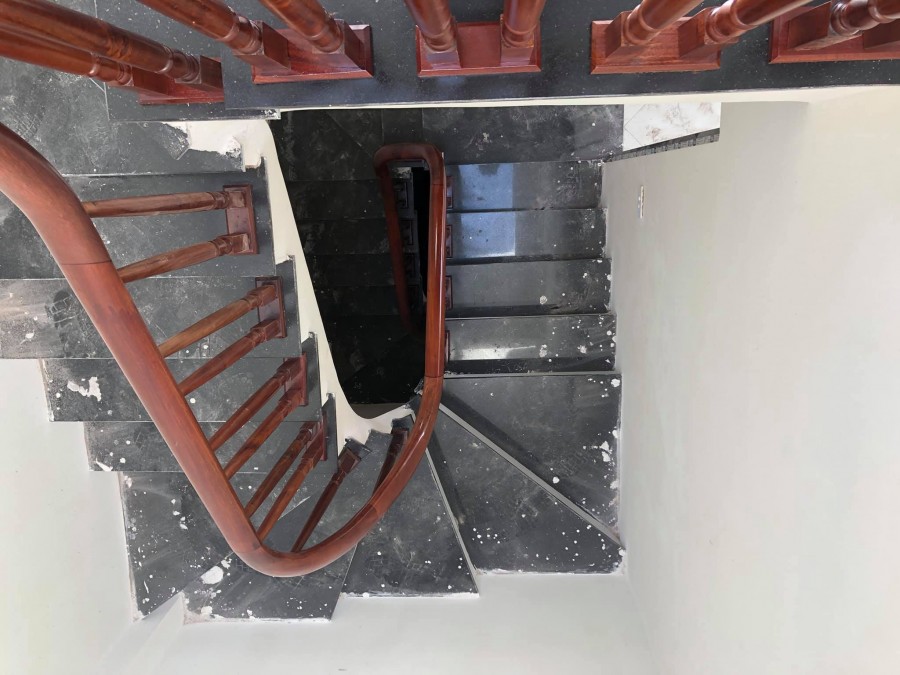 Bán nhà gấp, DT 30m, 5T, MT 3.3m. giá chào hiện hữu 2.7 tỷ. Đông Ngạc, Từ Liêm