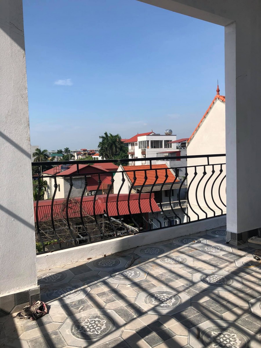 Bán nhà gấp, DT 30m, 5T, MT 3.3m. giá chào hiện hữu 2.7 tỷ. Đông Ngạc, Từ Liêm
