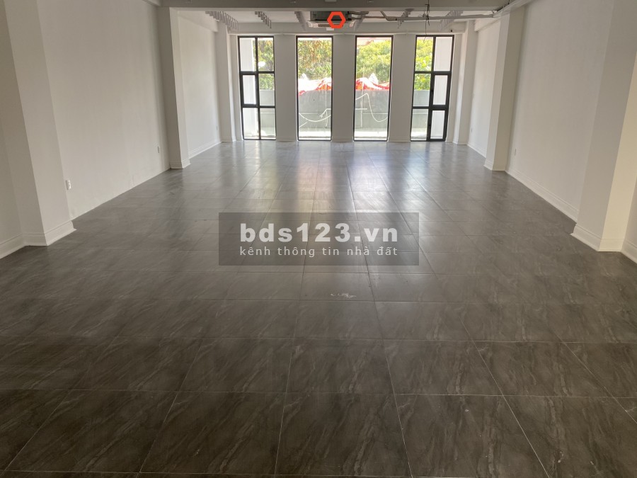 Mặt Tiền Mới Xây 100% Bùi Đình Tuý 7.5x23m, trệt, 2lầu.