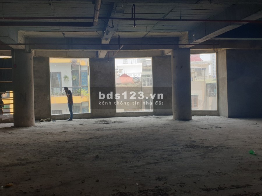 Chính chủ cho thuê MBKD, Văn Phòng DT 500m2, 1000m2 giá 139.900đ/tháng tại 52 Lĩnh Nam, Hà Nội. LH. 0866683628