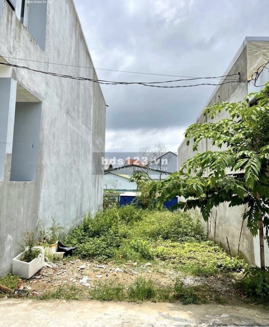Bán đất, ngay sau trường THCS Hội Nghĩa, thị xã Tân Uyên, 100m2, giá 850 triệu