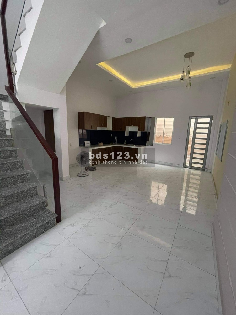 Bán Nhà Aeon Tân Phú, DT 5x15m, 2 lầu, Hẻm Xe Tải, Nhỉnh 6 Tỷ.