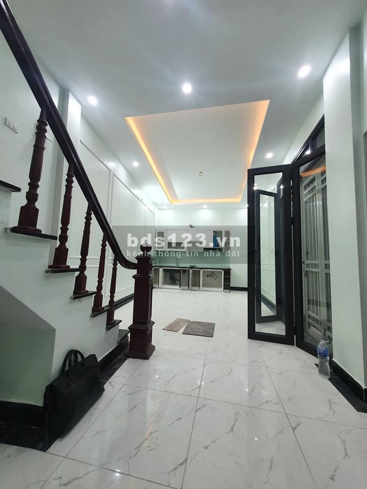 BÁN NHÀ CHÙA LÁNG, QUẬN ĐỐNG ĐA. DT: 40M, GIÁ 4 TỶ.