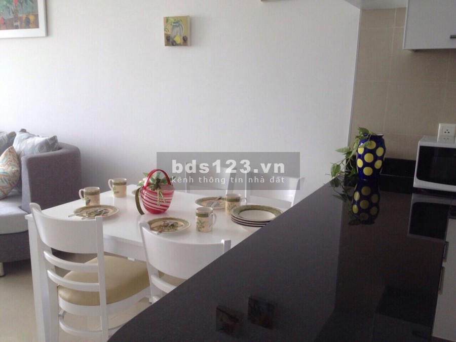 Quá rẻ cho căn 2pn full nội thất tại Saigon Pearl giá 4.7 tỷ full nội thất có sổ bao hết thuế phí