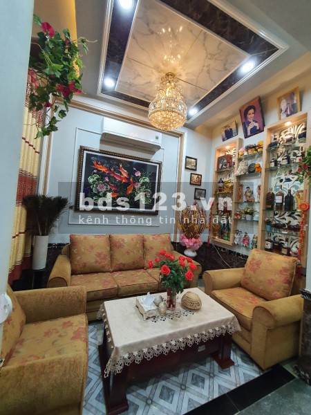 Bán nhà 4T HXH 6m, Mặt tiền Hiếm 6m nở hậu, sát HÀ ĐÔ, Quận 10, DT 96m2, 16.2 tỷ. Bán gấp.
