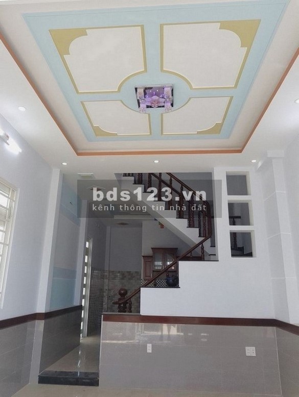 Nhà 1T1L cuối LVK Q12 mới xây 40m2 hẻm thông xe hơi ra vào được