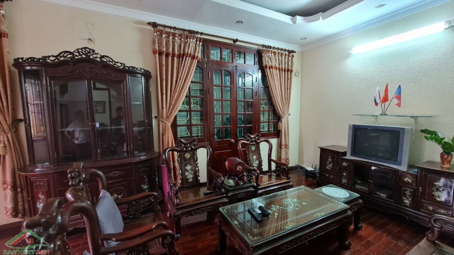 Chính chủ cần bán gấp nhà phố Thạch Bàn Long Biên 65m x MT 5m hơn 2,5 tỷ