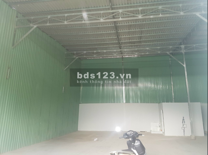 Cho thuê xưởng tại Thạnh Lộc 15, Q12, 240m2 giá 16tr/tháng