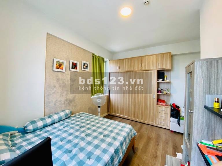 Bán gấp CH LUXCITY giá 2,490 . Vị trí đường Huỳnh Tấn Phát Q.7. LH 0903337176