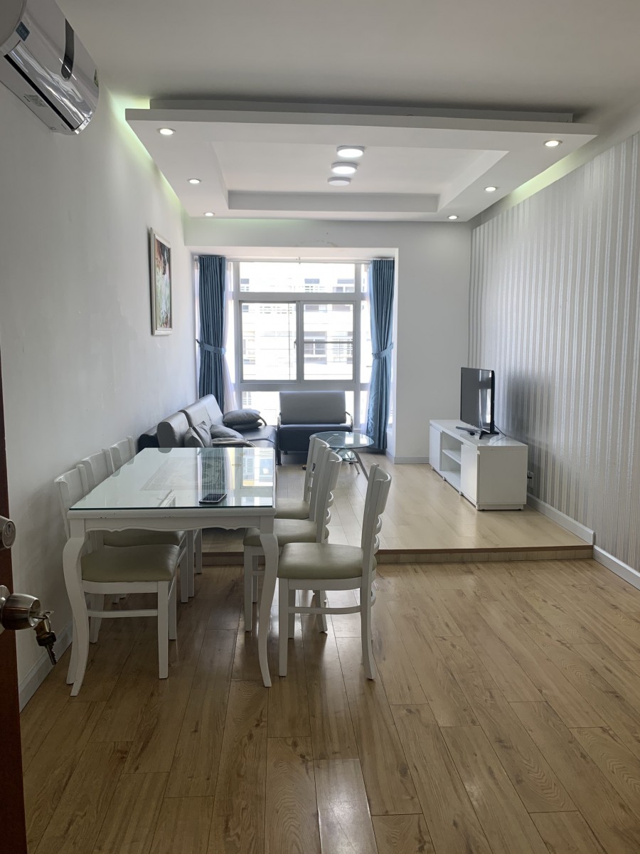 Chính chủ bán nhanh căn hộ 91m2 Sky Garden 2, giá 3.15 tỷ. Lh 0909332839