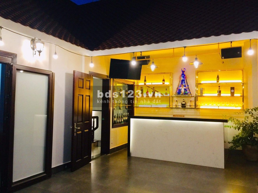 Bán nhà biệt phủ CMT8 Quận 10 căn góc 3 mặt tiền, 4 tầng 120m2 giá chỉ 23.5 tỉ
