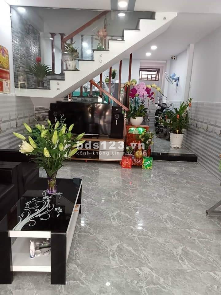 HOT HOT ! Tôi bán nhà phố Xuân Thới Thượng 2-2, Hóc Môn, Shr