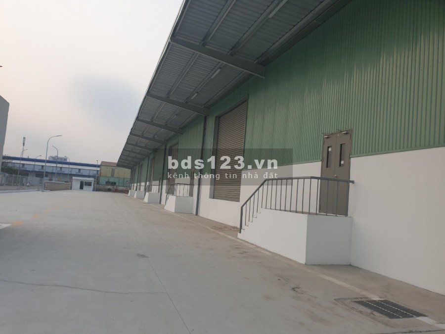 Chính chủ cho thuê MBKD, Văn Phòng DT 500m2, 1000m2 giá 139.900đ/tháng tại 52 Lĩnh Nam, Hà Nội. LH. 0866683628