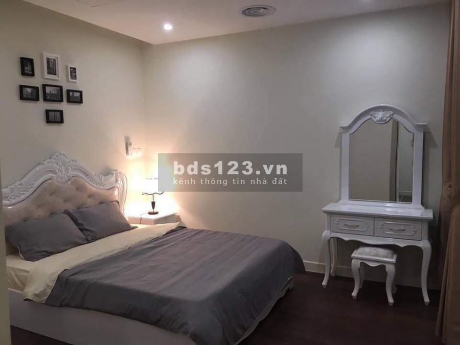 Cần cho thuê căn hộ Golden West 90m2 - 2 phòng ngủ 2 phòng tắm giá 10 triệu/tháng