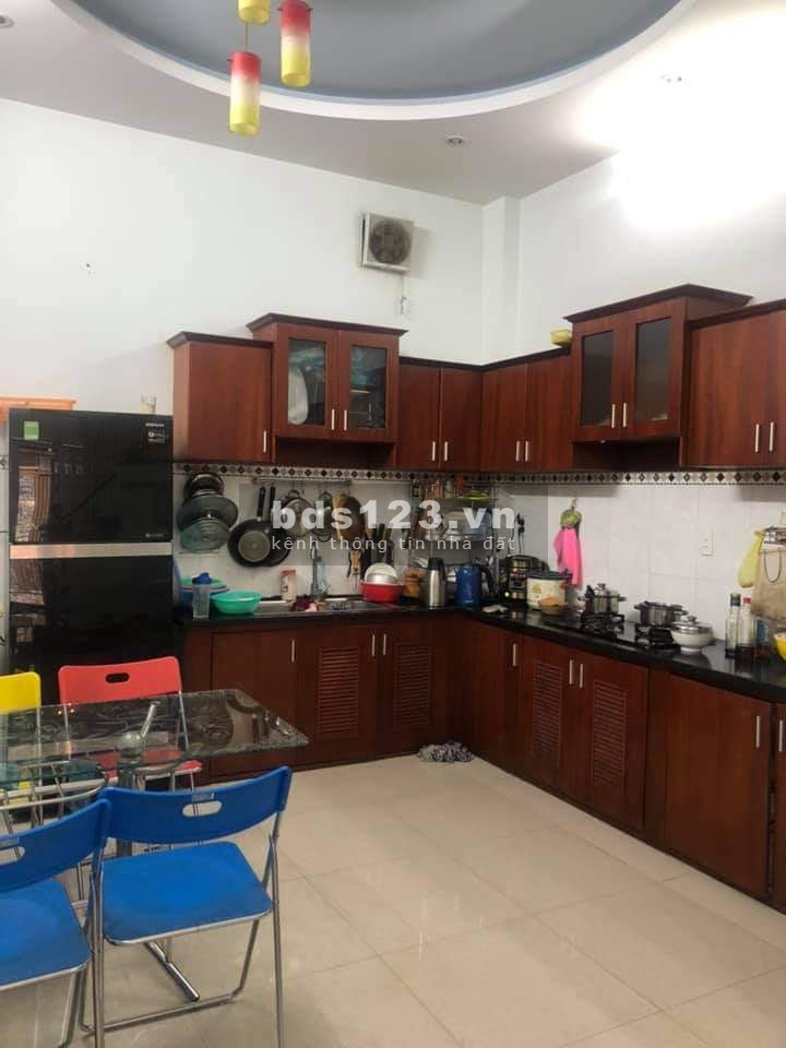 6 tỷ 7 Nhà mặt tiền Kênh Tân Hóa Tân Phú dt 4,5x15m kinh doanh đỉnh