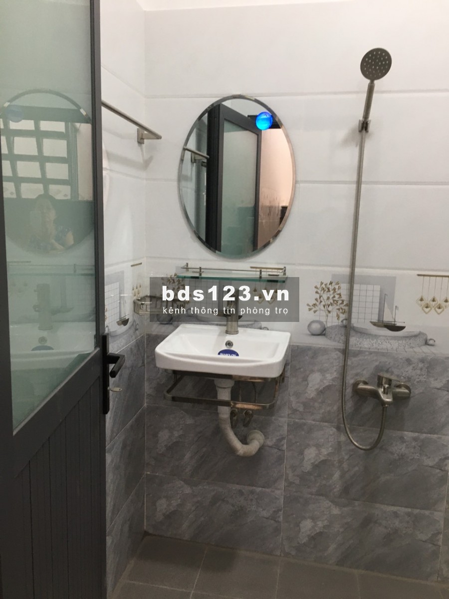Chính chủ cho thuê phòng CMT8, Q.TB 25m2 mới xây (nội thất đầy đủ)