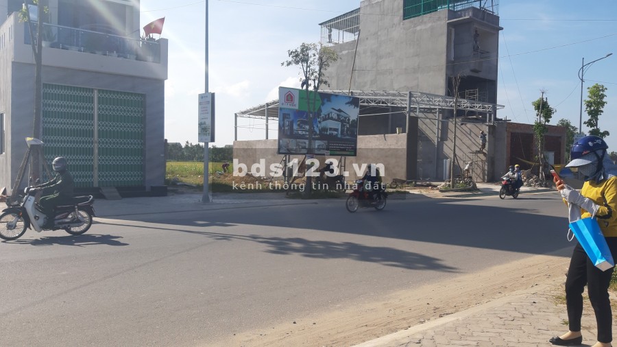 Chỉ còn duy nhất lô góc, hướng Đông Nam mát mẻ, khu dân cư hiện hữu Phú Điền, đường Nguyễn Công Phương.