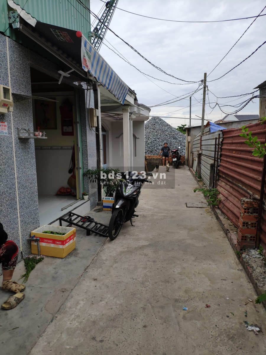 Cần bán căn nhà mới xây Đường Nguyễn Bình giá rẻ