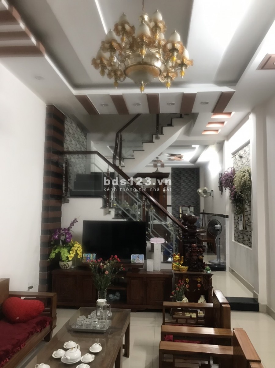 Bán nhà 1 trệt 2 lầu đường Ngô Chí Quốc phường Bình Chiểu TP. Thủ Đức DT: 85m2