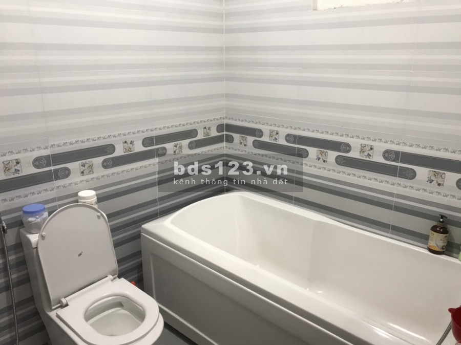 Bán nhà 1 trệt 2 lầu đường Ngô Chí Quốc phường Bình Chiểu TP. Thủ Đức DT: 85m2
