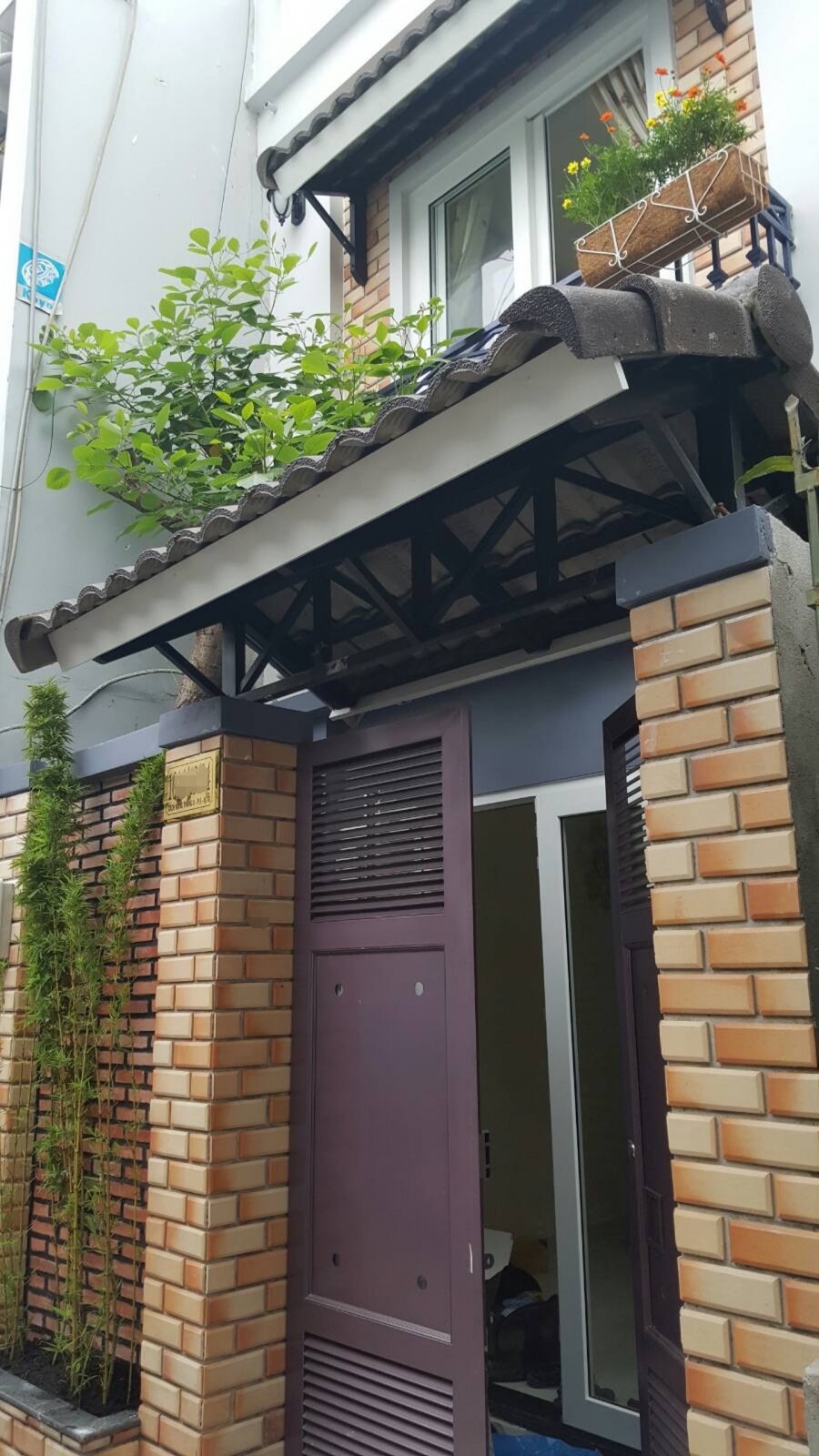 Chính Chủ Cần Tiền Gấp Gửi Bán Nhà Quận Tân Bình Hẻm Lớn Giá Rẻ