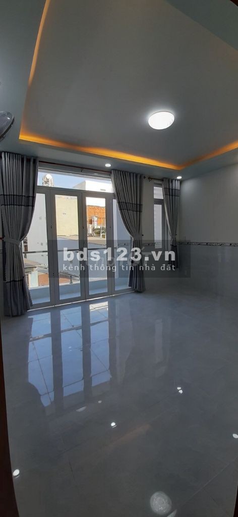 Nhà nguyên căn đường Phạm Văn Chiêu, 5 x14m, 1tr 1 lửng 2 lầu ST, 5p