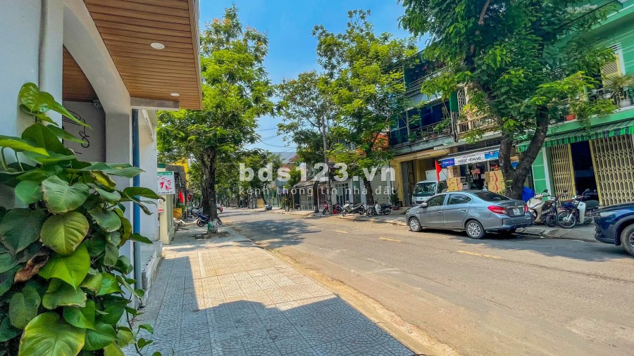 Hàng hiếm! Lô góc mặt tiền Nguyễn Trãi giao Ông Ích Khiêm ( cửa nhà đồ )