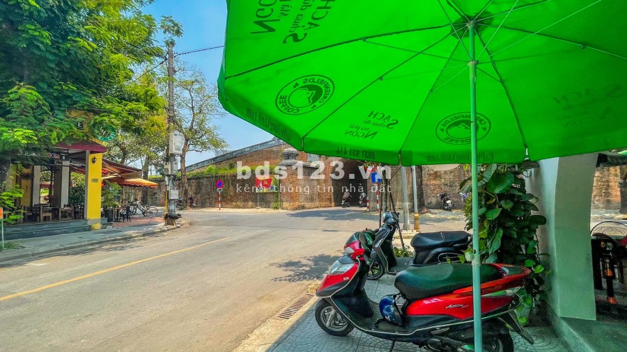 Hàng hiếm! Lô góc mặt tiền Nguyễn Trãi giao Ông Ích Khiêm ( cửa nhà đồ )