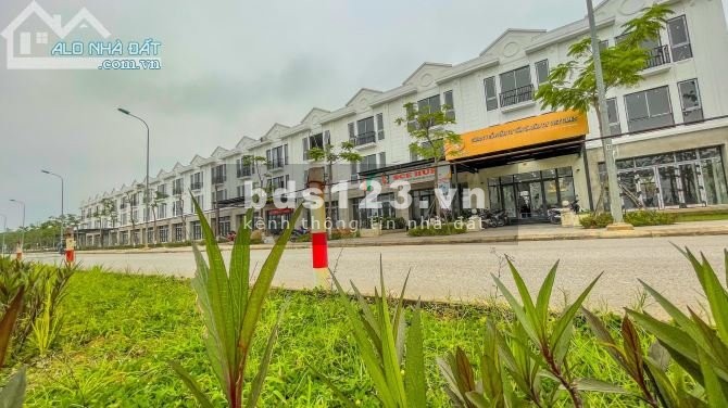 Bán Cắt Lỗ Shophouse Khu C Royal Park Giá Rẻ Sập Sàn Giá Chỉ 5,6 tỷ