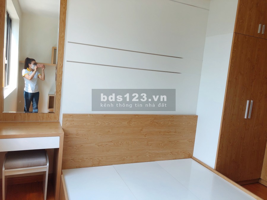 Cần tiền bán gấp căn hộ mới 100%. chưa dọn vào ở.đã full nội thất