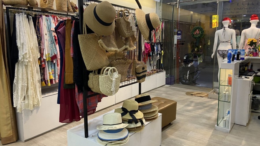 Chính Chủ - Cần Sang lại Mặt Bằng Shop Quần Áo Quận10