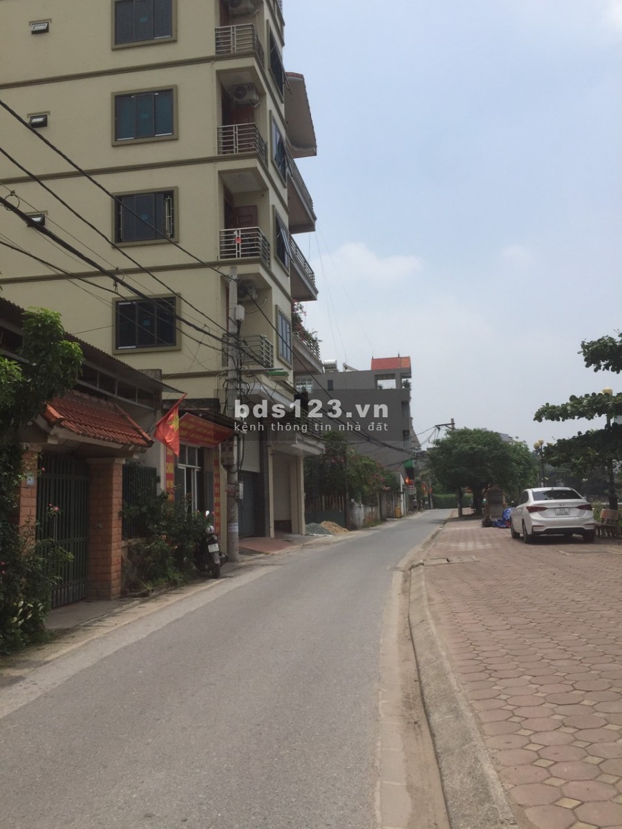 3TY1 nhà Xuân Phương đường 2 oto tránh để xe thoải mái ngày đêm dt40m2 0945356832