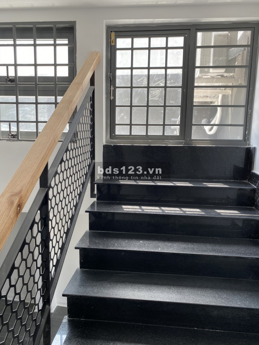 Nhà Mặt Tiền 8x23m 1T-2Lầu trống suốt mới 100% KD Thương Hiệu, Siêu thị, Nhà sách, Thẩm Mỹ Viện