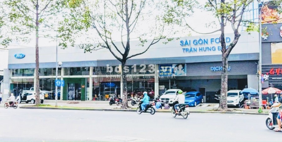Cho thuê Nhà Mặt tiền Đường Trần Hưng Đạo, P.Phạm Ngũ Lão, Q1. DT: 38 x 14m