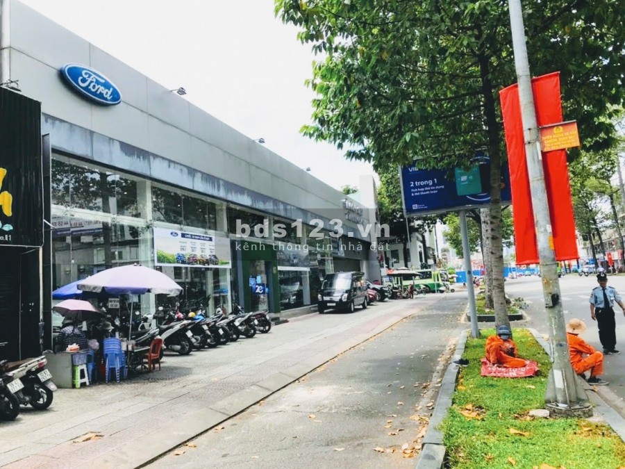 Cho thuê Nhà Mặt tiền Đường Trần Hưng Đạo, P.Phạm Ngũ Lão, Q1. DT: 38 x 14m