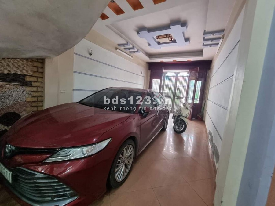 Khu phân lô quân đội Nam Đồng, 50m2*4T, Gara ô tô 7 chỗ, cách 5 nhà ra hồ Xã Đàn, 7.8 tỷ
