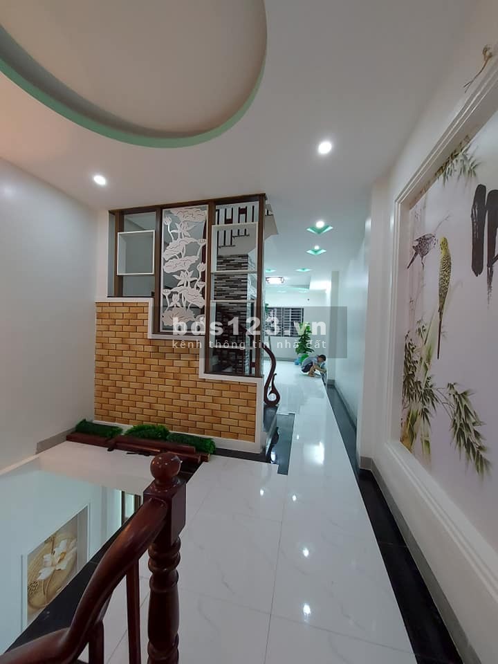 LÔ GÓC SIÊU ĐẸP GIÁ HỜI HOÀNG MAI GIÁ 2,5 TỶ