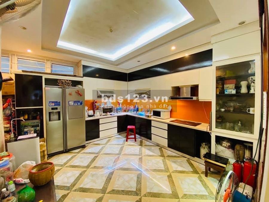 Biệt thự mini 100m 2 mặt thoáng nội thất tiền tỷ phố Trần Thái Tông chỉ 14 tỷ