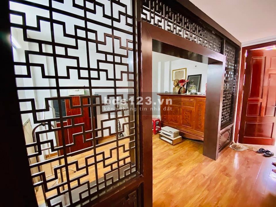 Biệt thự mini 100m 2 mặt thoáng nội thất tiền tỷ phố Trần Thái Tông chỉ 14 tỷ