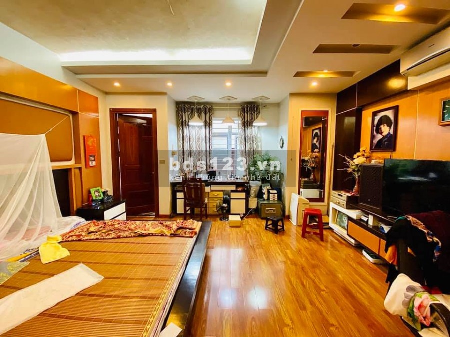 Biệt thự mini 100m 2 mặt thoáng nội thất tiền tỷ phố Trần Thái Tông chỉ 14 tỷ
