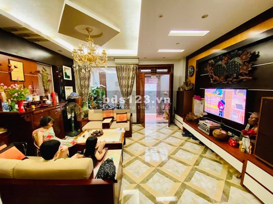 Biệt thự mini 100m 2 mặt thoáng nội thất tiền tỷ phố Trần Thái Tông chỉ 14 tỷ
