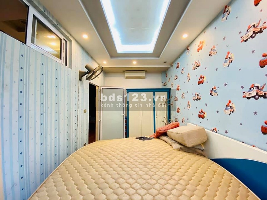 Biệt thự mini 100m 2 mặt thoáng nội thất tiền tỷ phố Trần Thái Tông chỉ 14 tỷ