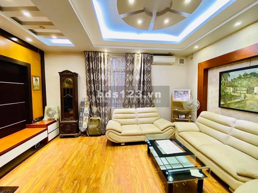 Biệt thự mini 100m 2 mặt thoáng nội thất tiền tỷ phố Trần Thái Tông chỉ 14 tỷ