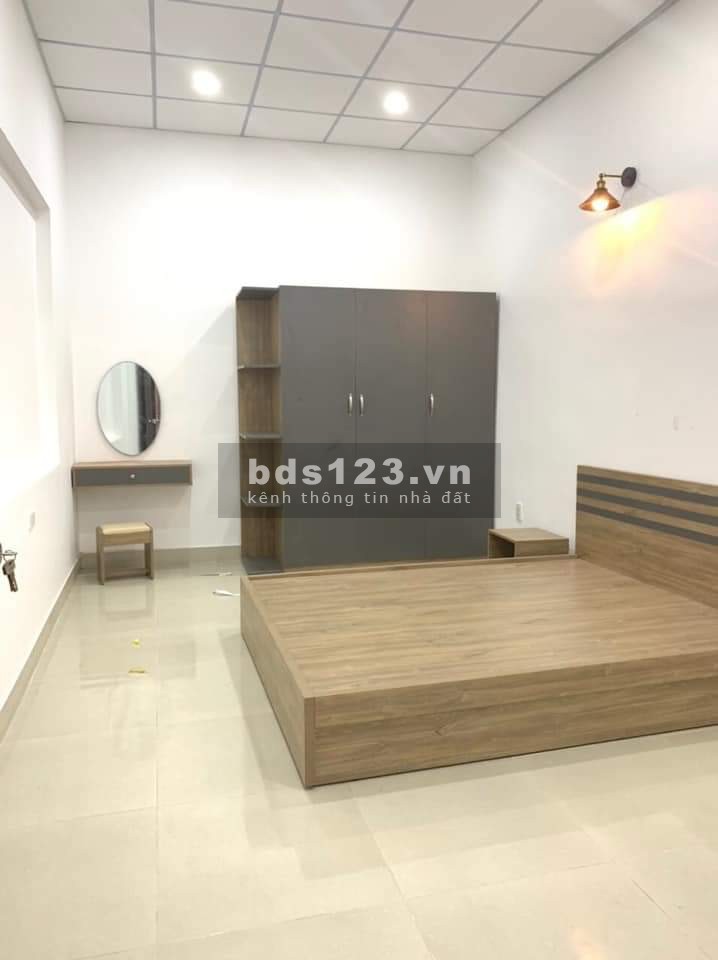 Cách HXH 8m, Phan Văn Trị, 51m2, chỉ 4 tỷ 950 triệu.