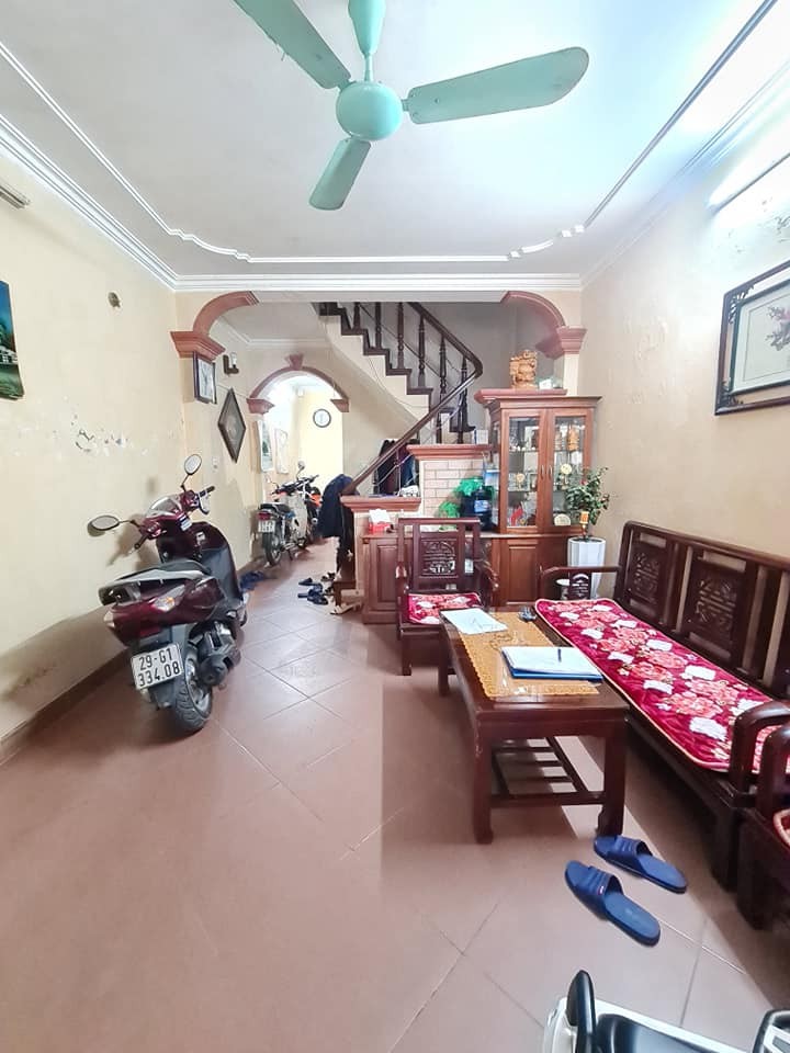 Bán Nhà 3 Tầng Vương Thừa Vũ, Thanh Xuân, DT 52m2, Ngõ Thông, Ô Tô Đỗ Cửa, Kinh Doanh