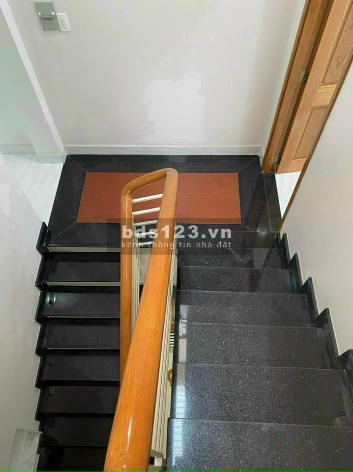 Nhà Sổ Riêng Giá 580 Triệu Hưng Long, Bình Chánh