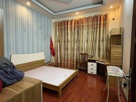 BÁN ĐẤT TẶNG NHÀ, MẶT PHỐ MINH KHAI HBT 52m2, MT 3.3 ĐƯỜNG 2 CHIỀU OTO ĐỖ KÍN CỬA