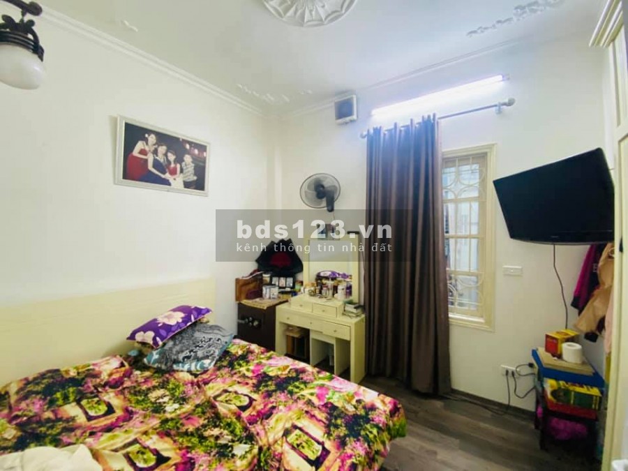Bán nhà mặt ngõ phố Khương Trung – Hoàng Văn Thái, 40m2 * 4T, Ôtô, Kinh Doanh, lô góc.