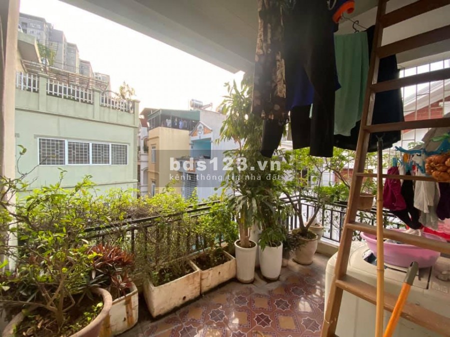 Bán nhà mặt ngõ phố Khương Trung – Hoàng Văn Thái, 40m2 * 4T, Ôtô, Kinh Doanh, lô góc.